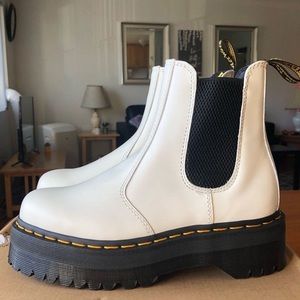 Dr. Martens 2976 Smooth Leather Platform Chelsea Boots - White Smooth